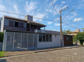 house em Rua Álvaro Ernesto dos Santos, Centro - Garopaba - SC