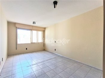 apartment em Rua Duque de Caxias, Centro Histórico - Porto Alegre - RS