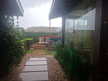 house em Rua Luiz Sérgio Person, Loteamento Villa Branca - Jacareí - SP