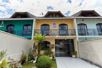 house em Rua Antônio Alves Santos, Pineville - Pinhais - PR