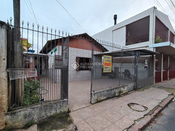house em Rua Anselmo Manzoli Filho, Farrapos - Porto Alegre - RS
