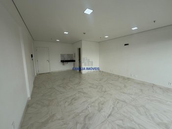 office em Rua Silva Jardim, Vila Mathias - Santos - SP