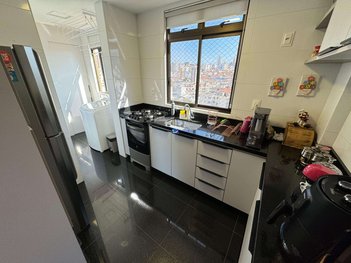 apartment em Rua Santa Bárbara, Sagrada Família - Belo Horizonte - MG