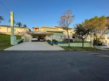 house em Rua Tomi Saburo Yamamoto, Jardim das Cerejeiras - Arujá - SP
