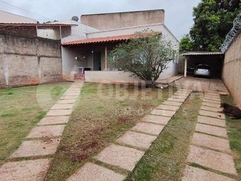 house em Rua Japão, Carajás - Uberlândia - MG
