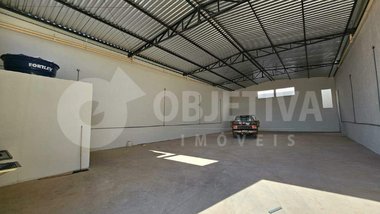industrial em Avenida Juscelino Kubitscheck, Dona Zulmira - Uberlândia - MG