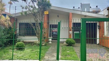 house em Rua Gaston Englert, Vila Ipiranga - Porto Alegre - RS