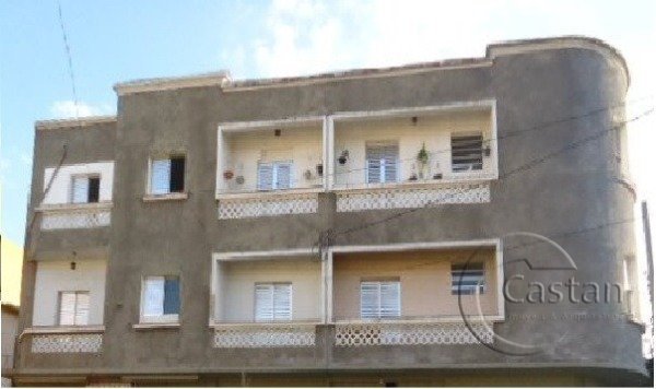 PRÉDIO COM 6 APARTAMENTOS DE 90 M2