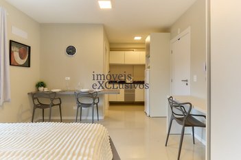 apartment em Rua Lourenço Pinto, Centro - Curitiba - PR