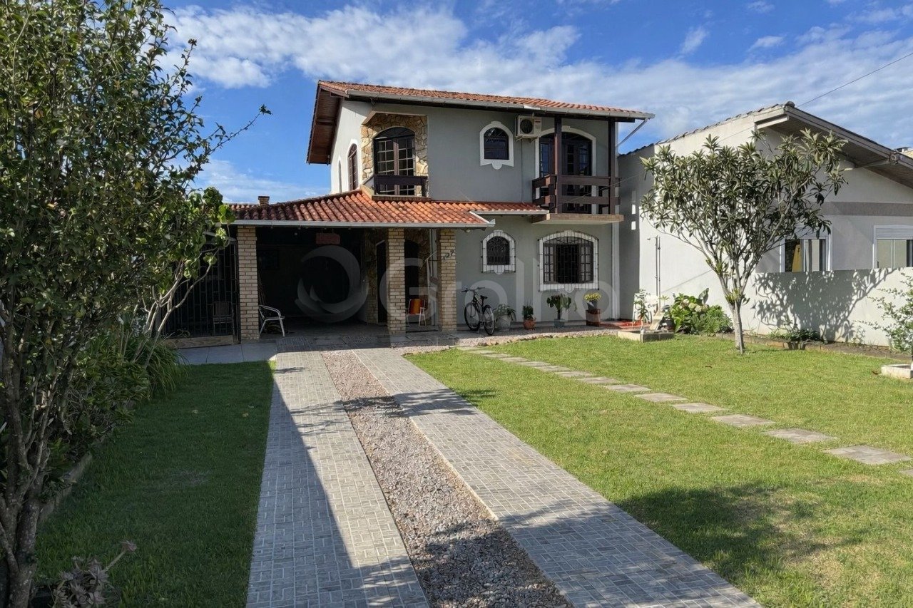 10. Fachada