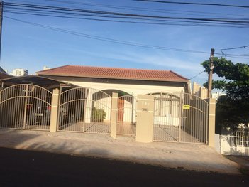 house em Rua Jonatas Serrano, Quebec - Londrina - PR