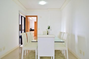 apartment em Rua Carneiro Lobo, Água Verde - Curitiba - PR