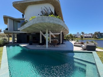 house em Rua Rio Jacuí, Centro - Xangri-Lá - RS