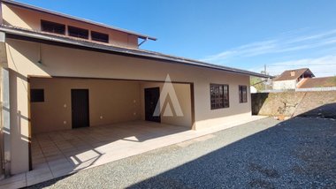 house em Rua Riachuelo, Bom Retiro - Joinville - SC