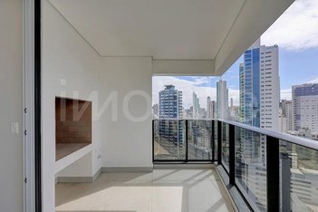 apartment em 901, esq. com a Avenida Brasil, Centro - Balneário Camboriú - SC