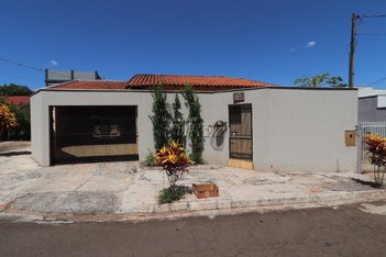 house em Rua Soldado Engrácio Francisco de Andrade, Jardim do Norte - Londrina - PR
