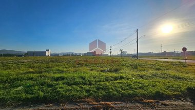 commercial_building em Rua Maria Madalena Kremer Wiese, Sertão do Maruim - São José - SC