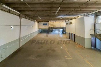 industrial em Titicaca, Jardim Regina Alice - Barueri - SP