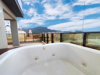 apartment em Rua dos Biguas, Pedra Branca - Palhoça - SC