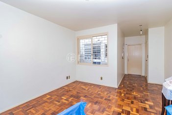 apartment em Rua São Vicente, Rio Branco - Porto Alegre - RS