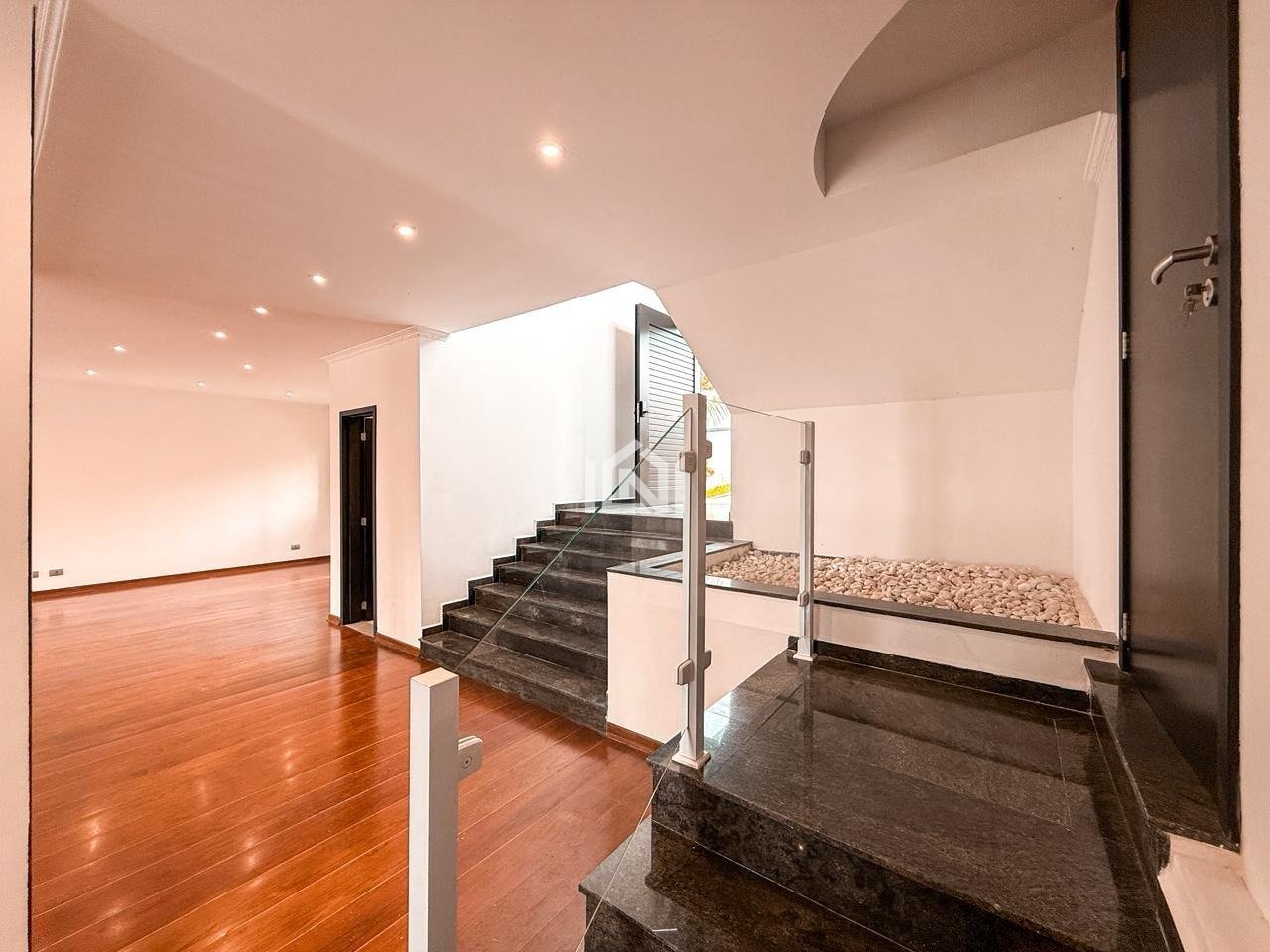 casa para locacao no condominio sao paulo ii - hall