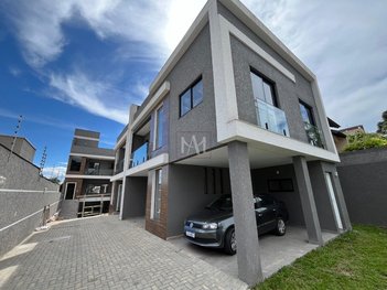house em Rua Brasílio Bacellar Filho, Tingui - Curitiba - PR