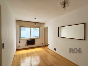 apartment em Rua Duque de Caxias, Centro Histórico - Porto Alegre - RS