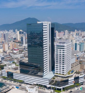 office em R. Samuel Heusi, Centro - Itajaí - SC