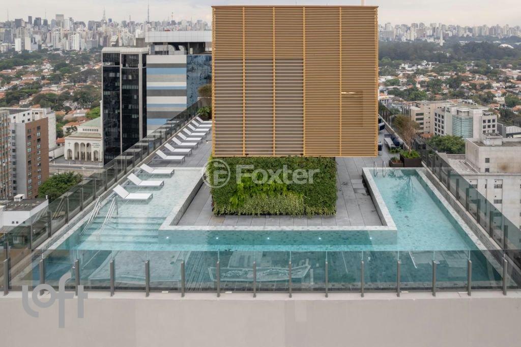 piscina-com-deck-e-vista-panoramica.jpeg