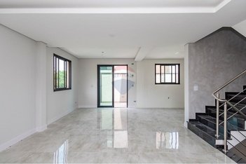 house em Rua Acácio Fernandes, Tingui - Curitiba - PR