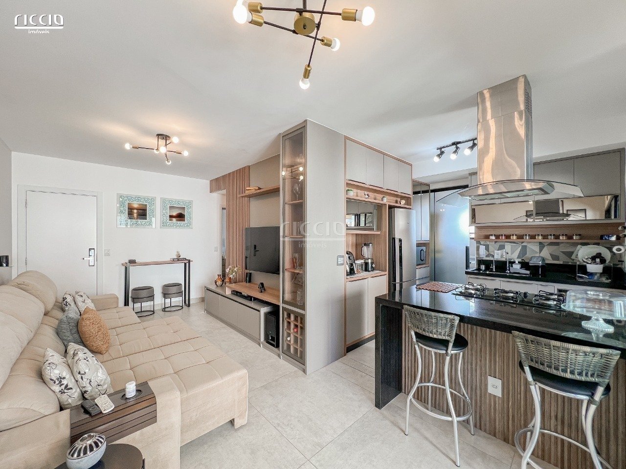 iQR218_1468967b5f0885f85b