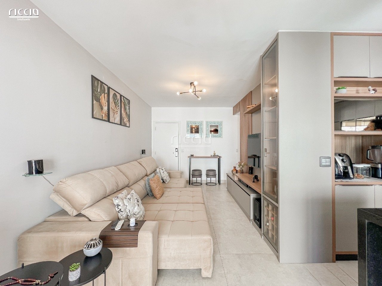 iQR218_1468967b5f079c95c4