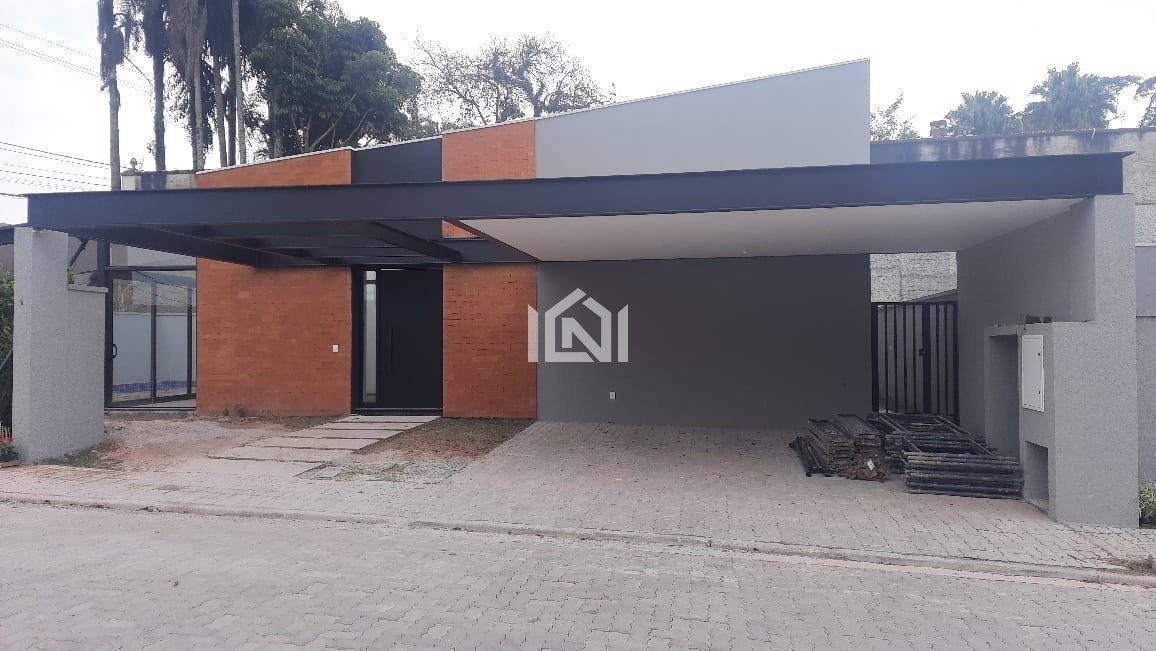 Casa Térrea à Venda  Condomínio Chácara dos Lagos-frente