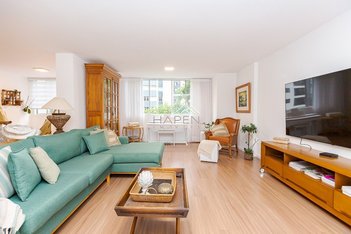 apartment em Rua Coronel Dulcídio, Água Verde - Curitiba - PR