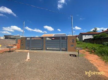house em Rua Parauna, Vila Jardim Botafogo - Campo Grande - MS