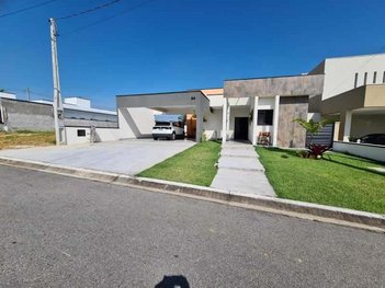 house em Rua Pádua, Residencial Village Splendore - Pindamonhangaba - SP
