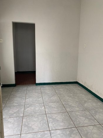 industrial em Rua Benedito Valadares, Pedro Leopoldo - Pedro Leopoldo - MG