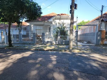 house em Rua Tobias Barreto, Partenon - Porto Alegre - RS