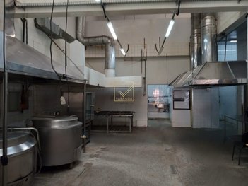 industrial em Maestro Delê Andrade, Santa Efigênia - Belo Horizonte - MG