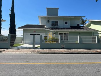 house em Rua Assis Brasil, Ponta de Baixo - São José - SC