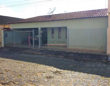 house em Rua Francisco Alvaro Sobreiro, Centro - Borda da Mata - MG