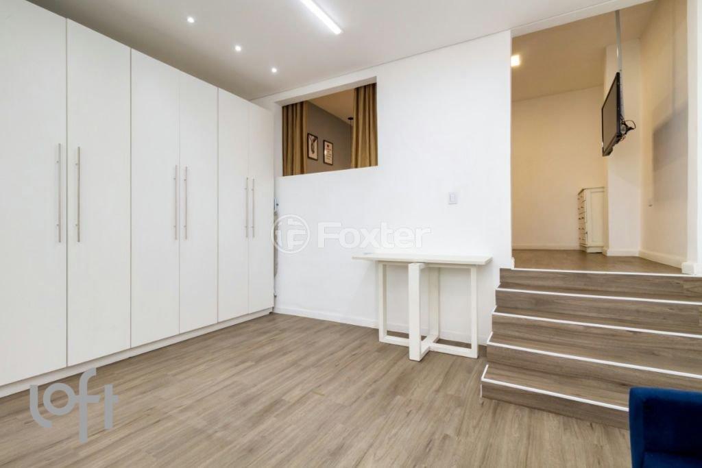 1731093585504-13_20closet_20quarto_204_20_1_.jpeg