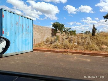 land_lot em Rua Vera Lúcia Mamede da Silva, Laranjeiras - Uberlândia - MG