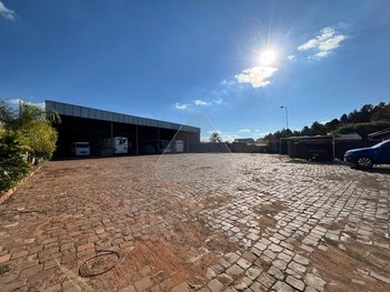 industrial em Enoe Valente de Oliveira, Petrópolis - Passo Fundo - RS