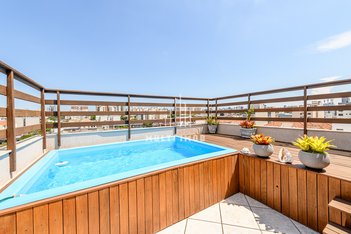 apartment em Rua Brito Peixoto, Passo da Areia - Porto Alegre - RS