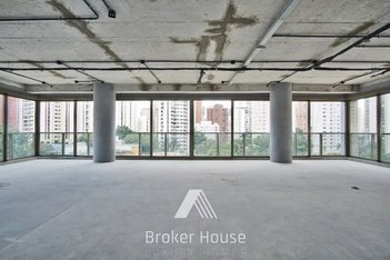 apartment em Avenida Hélio Pellegrino, Vila Nova Conceição - São Paulo - SP