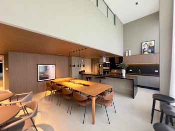 apartment em Rua Lamenha Lins, Parolin - Curitiba - PR