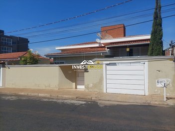 house em Rua Odilon Costa, Parque do Lago - Guaxupé - MG