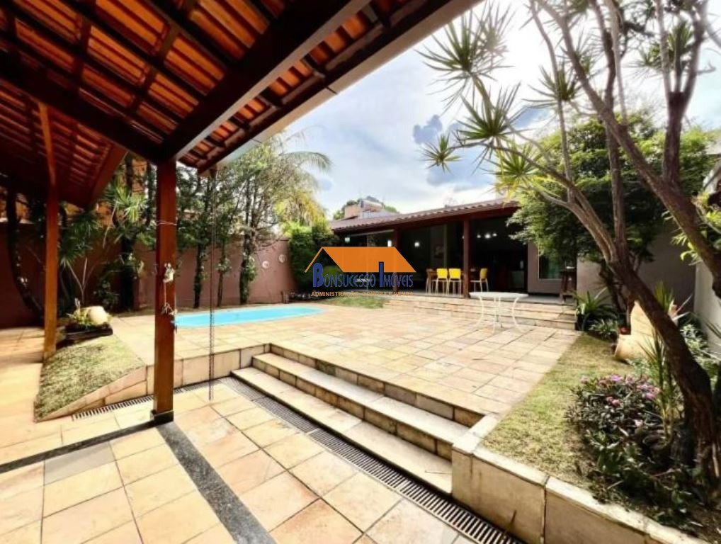 Casa com 4 quartos — Itapoã, Belo Horizonte