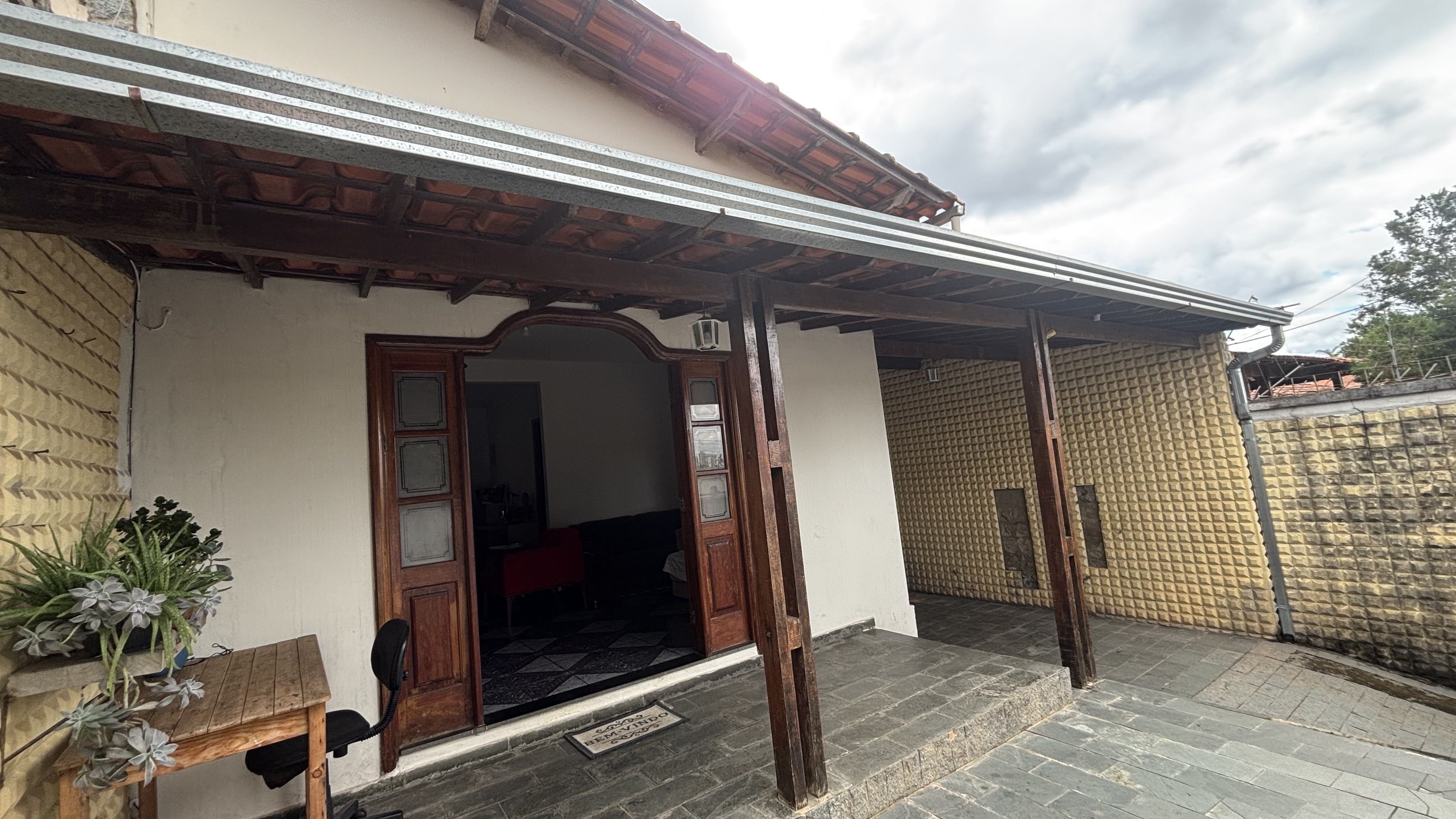 Casa com 3 quartos — São João Batista (Venda Nova), Belo Horizonte